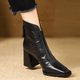 Ylva™ | Lyxiga Ankelboots med Mellanhög Klack