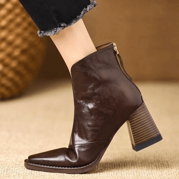 Ylva™ | Lyxiga Ankelboots med Mellanhög Klack